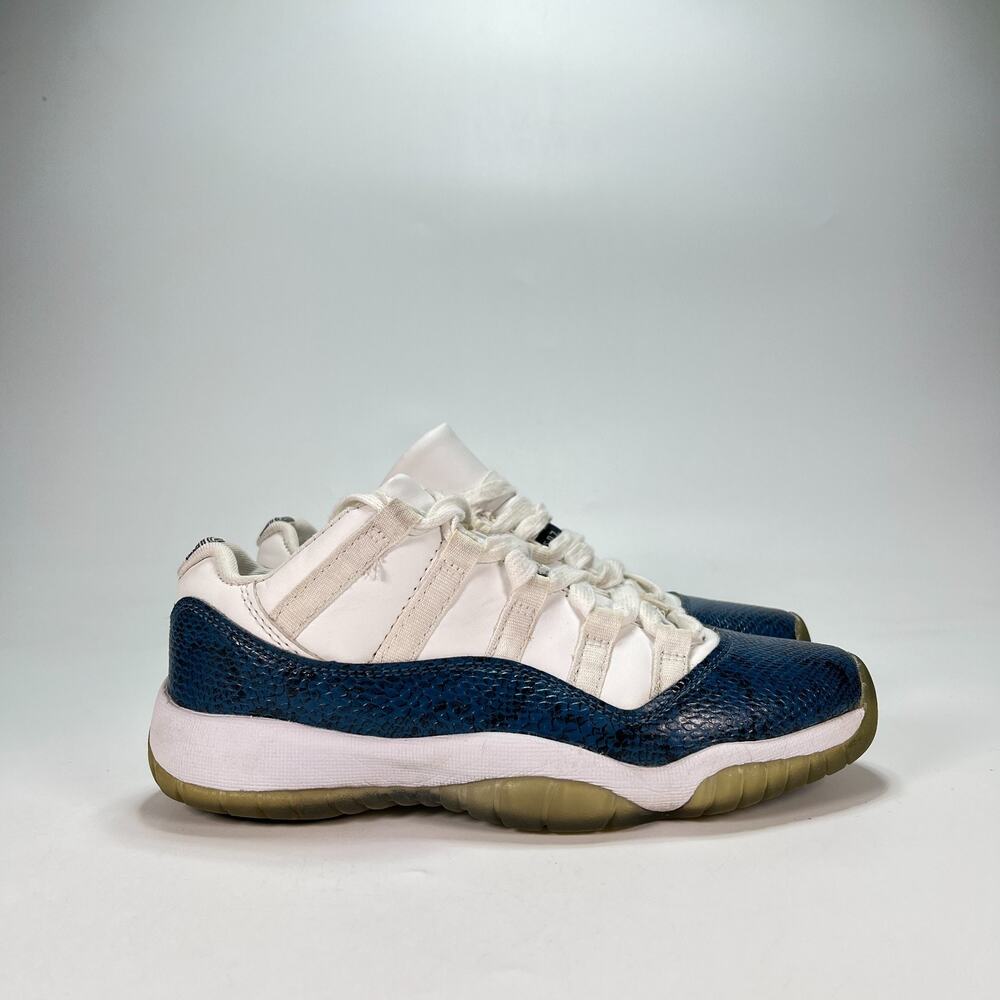 Air Jordan 11 Retro Low Blue Snakeskin Basketball Shoes CN1084-200 Womens Size 7